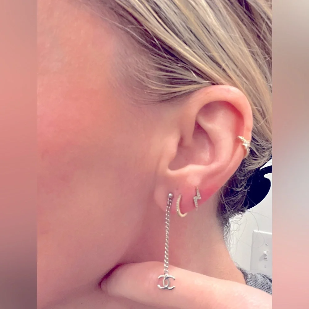 CHANEL Silver Chain Logo Earrings - Picture 3 of 10